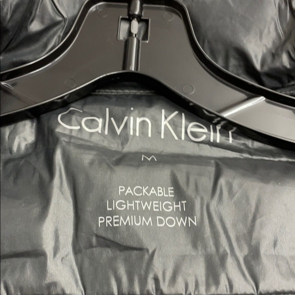 Calvin Klein packable down jacket - Picture 6 of 6